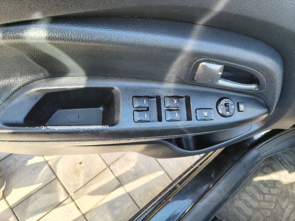 Vand kia rio 3 ,2012! 