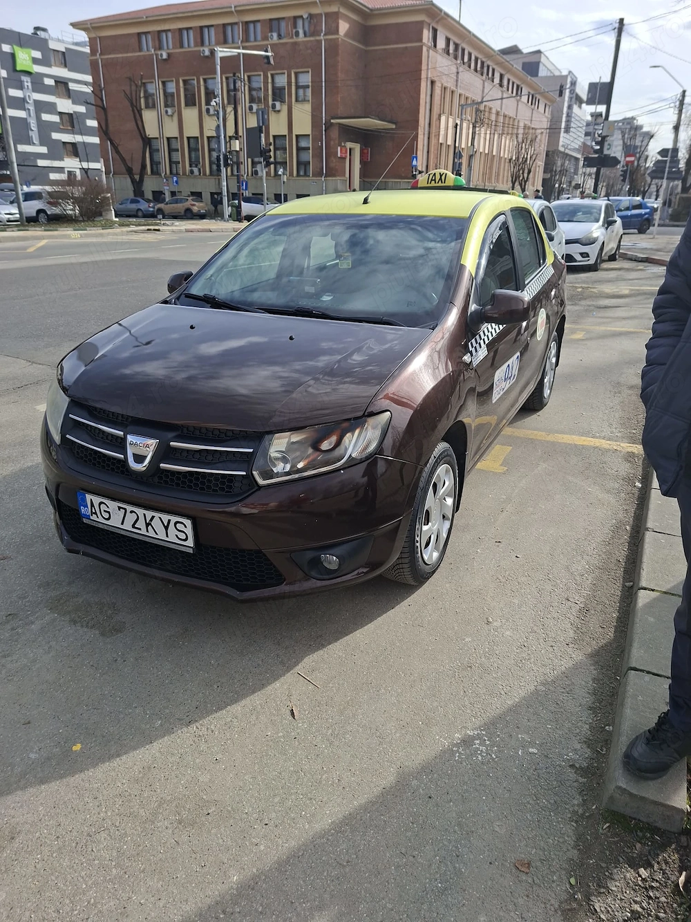 Vand doua Dacia logan,folosite taxi, 2014,2016, gpl,motor 09