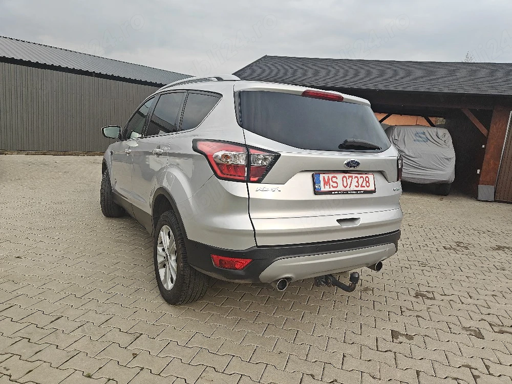 ford kuga 1.5  benzina4x4 2018