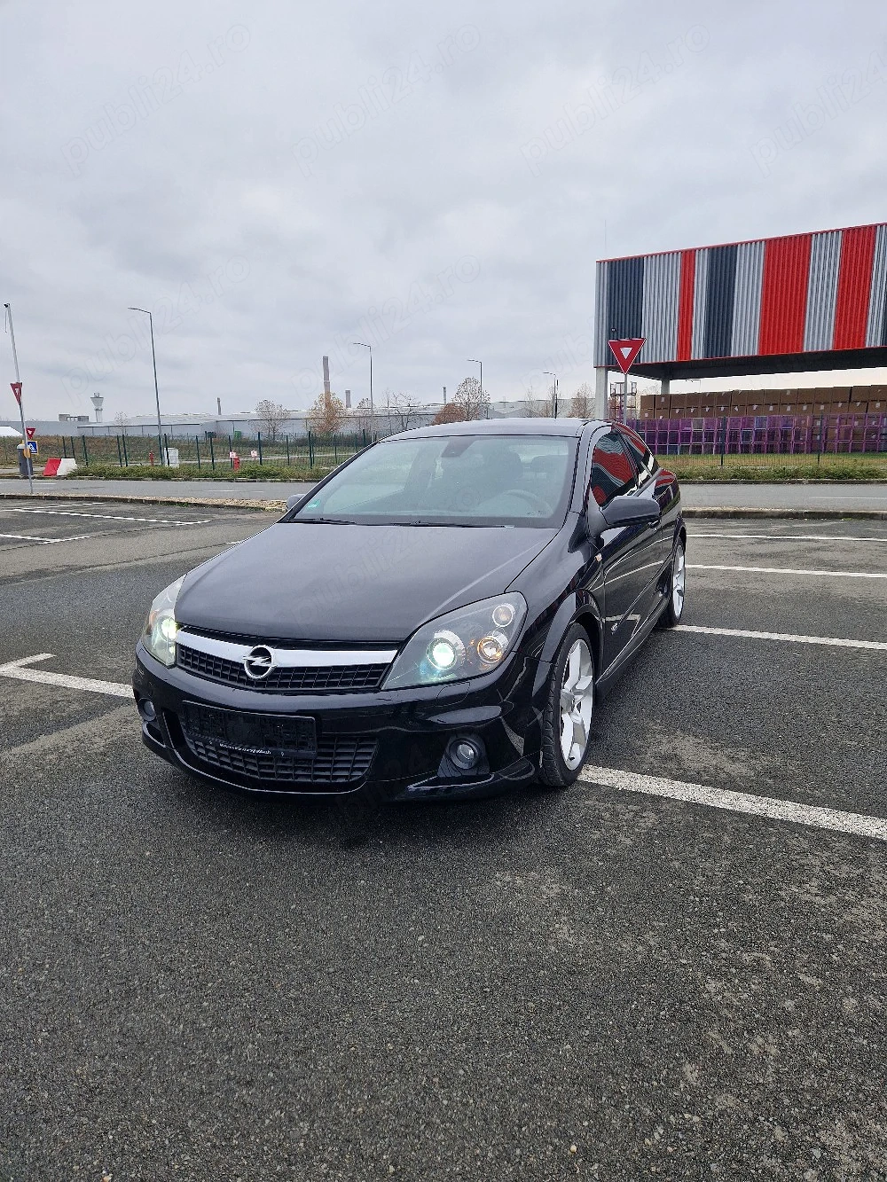 Opel Astra GTC OPC Line 