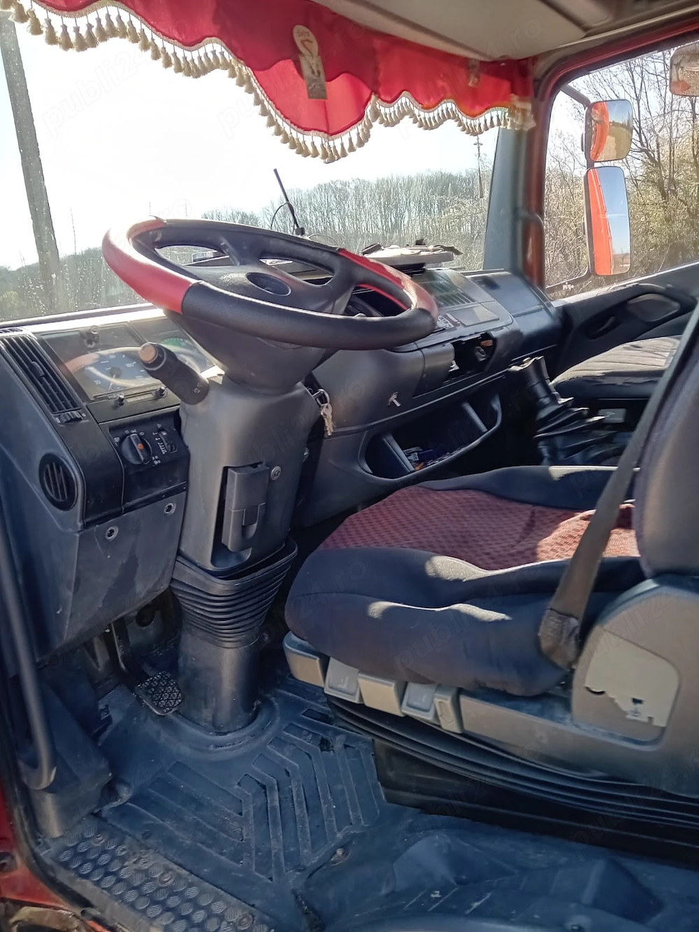 Vând Mercedes atego cu remorca