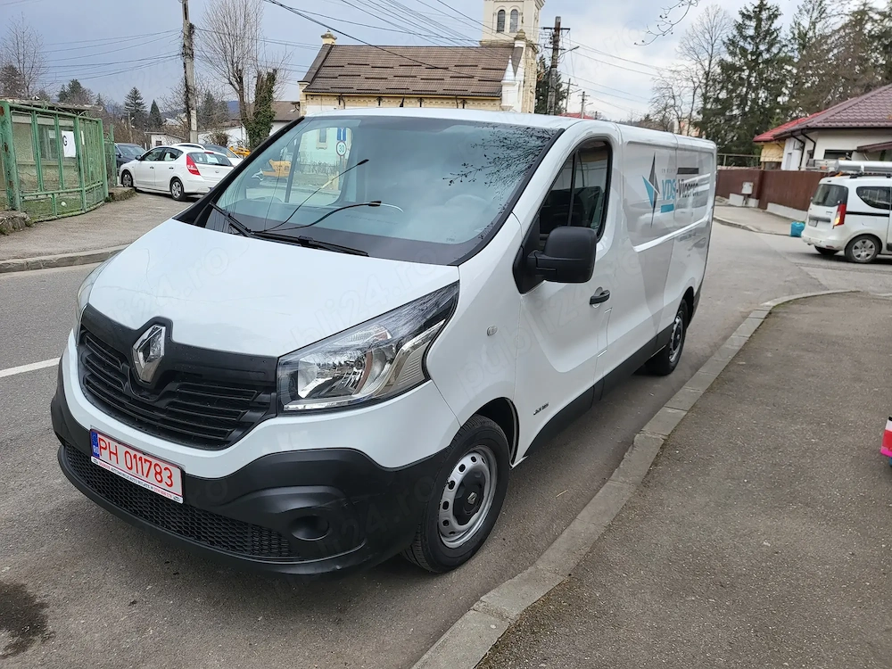 Vand sau schimb Renault Trafic Extra lung 