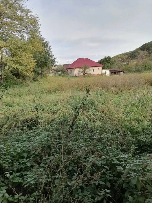 Casa si teren 30 km distanta de Dej.Cluj