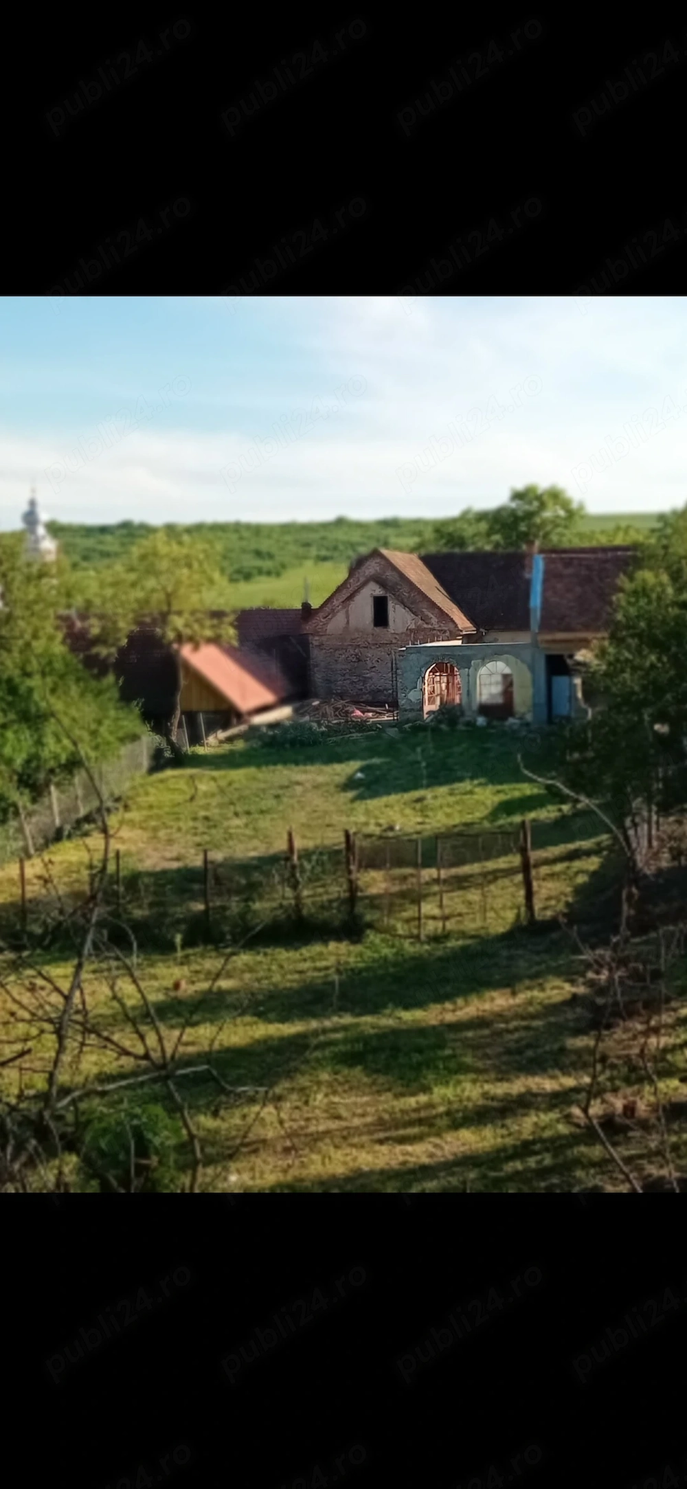 5 ha cu casa la tara