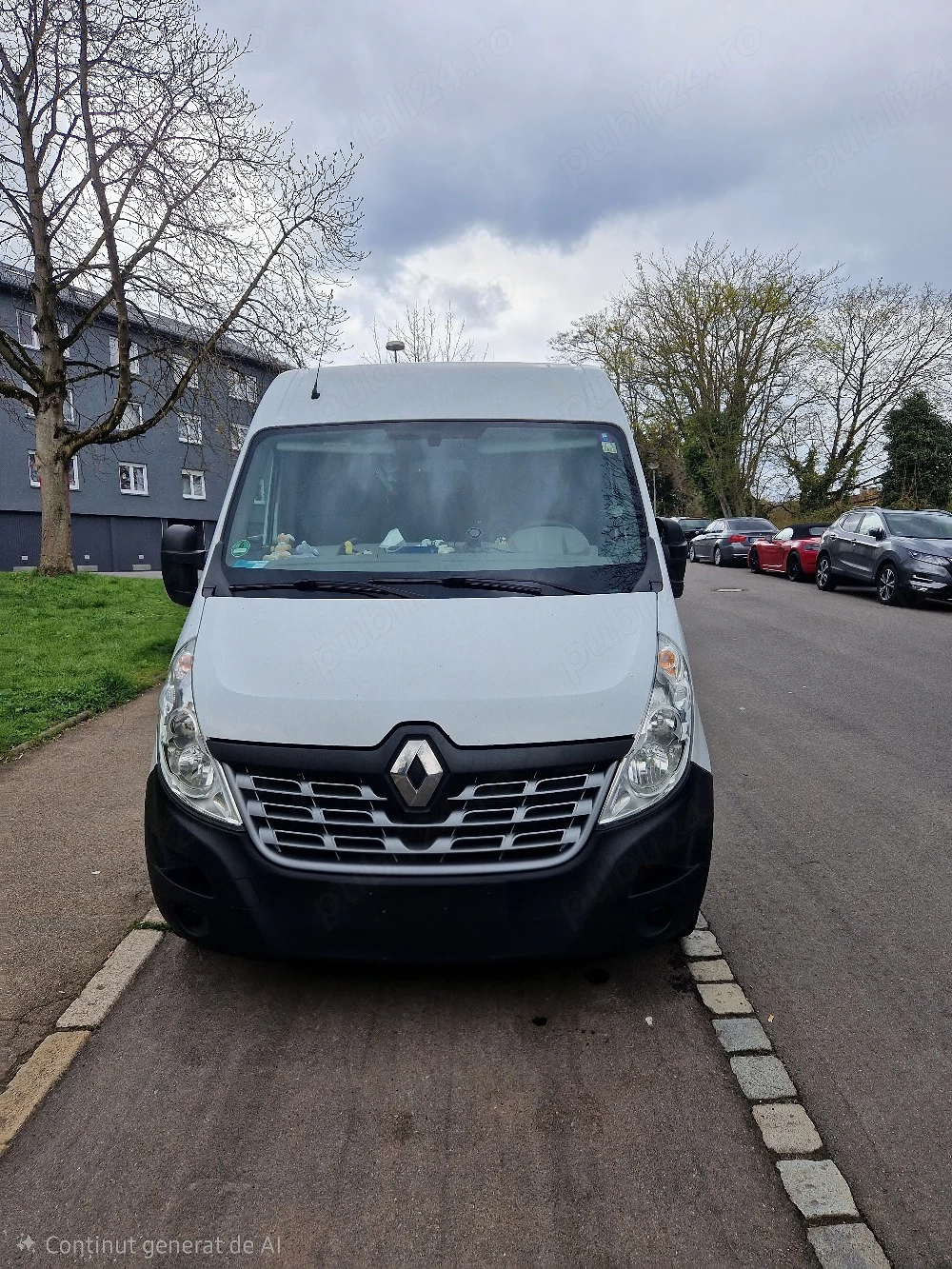 Vând Renault master 3