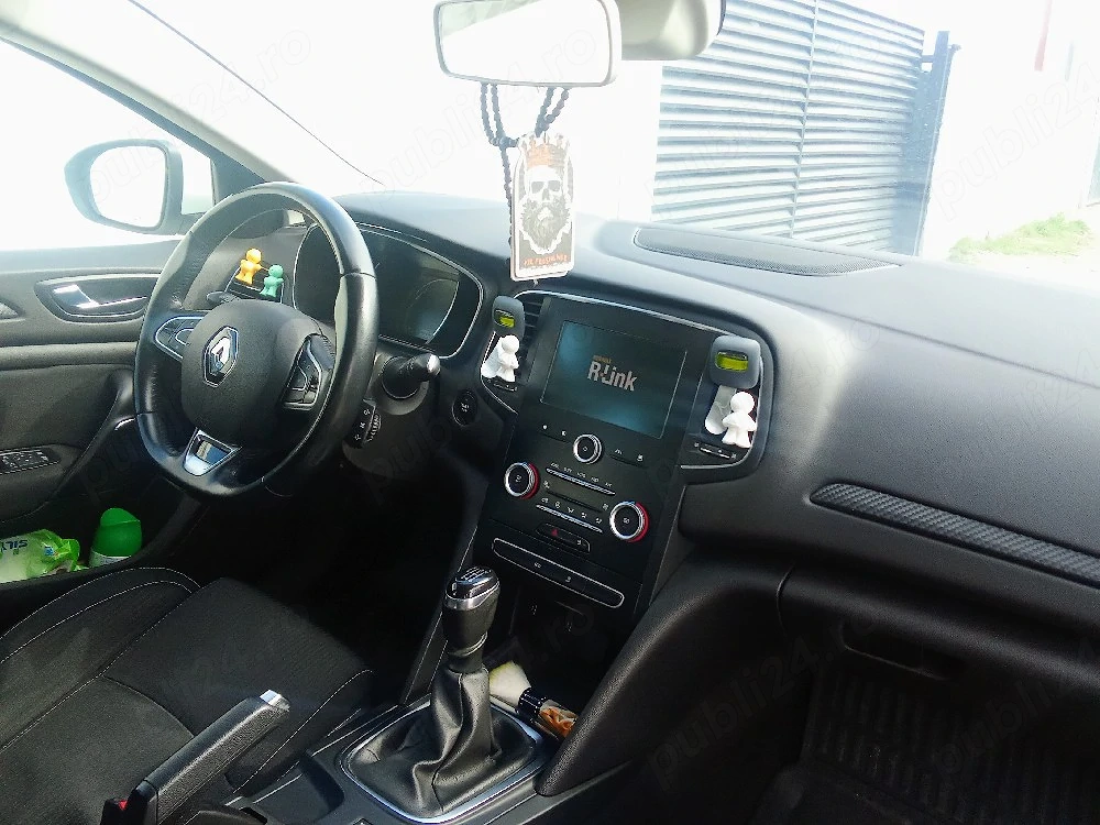 vând Renault Megane 4 