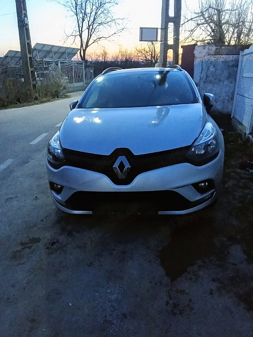 Dezmembrez clio 4 09 tce 76 cp an 2020