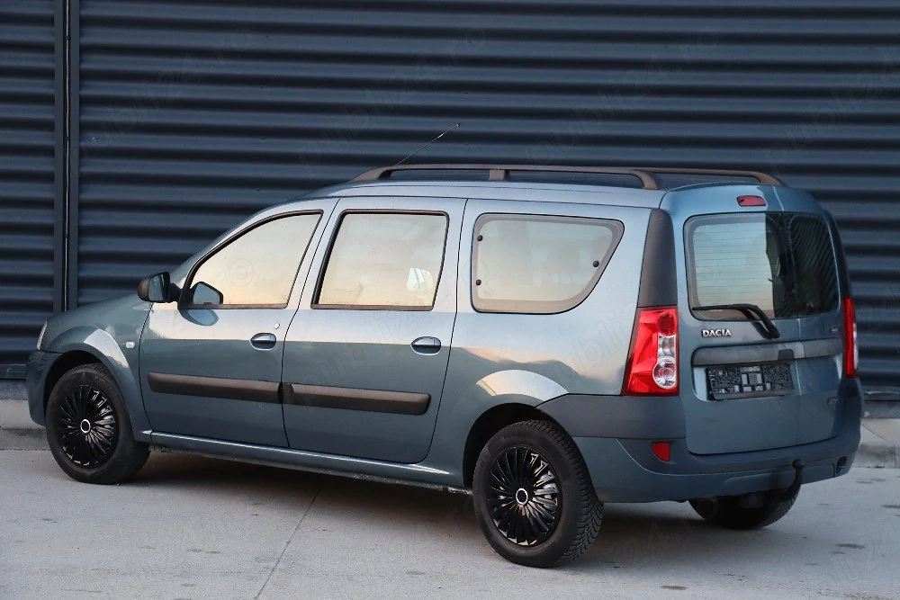 Dacia Logan MCV 1.6   3 Buc