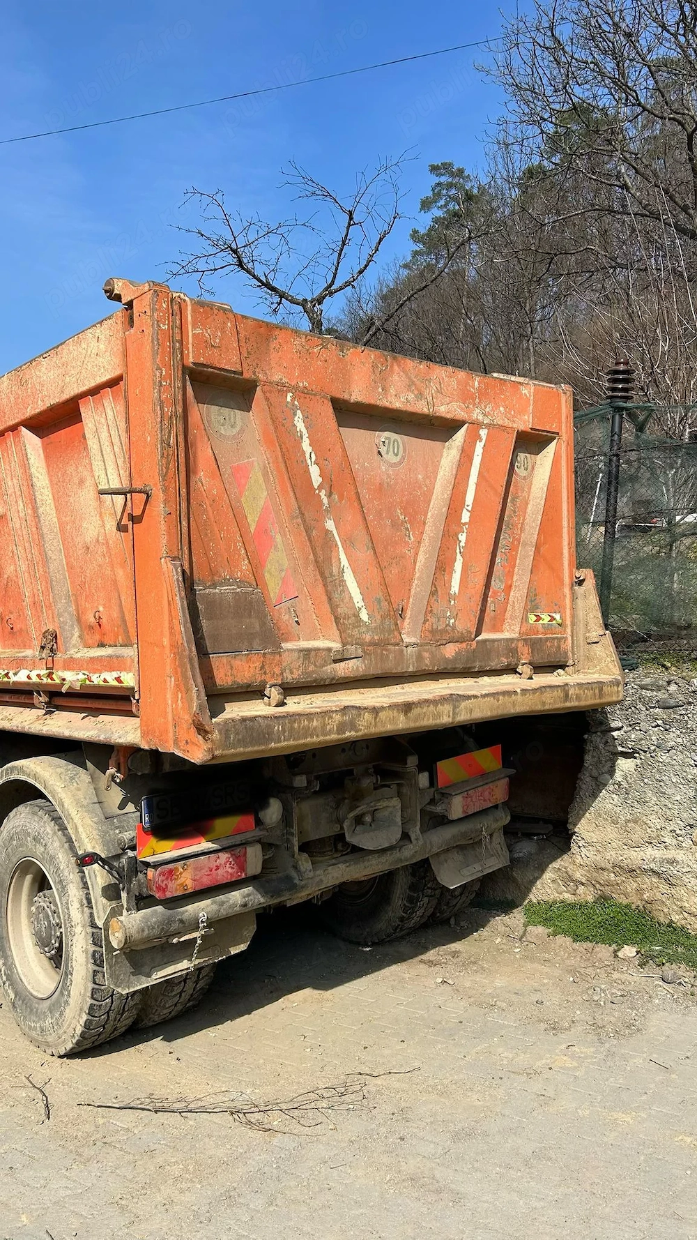 Daf 8 4 2006 basculare pe 3 parti