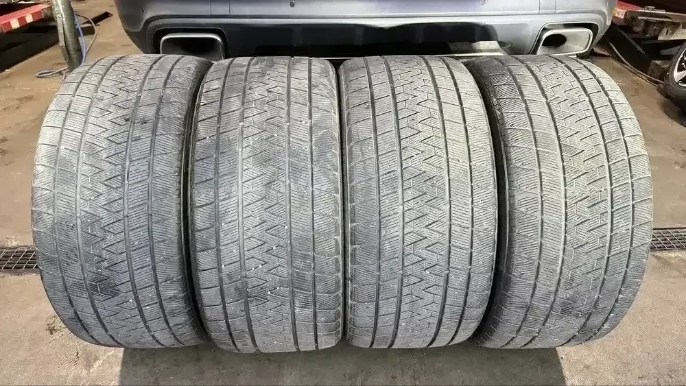 Cauciucuri Iarna 295/35/21 107V XL