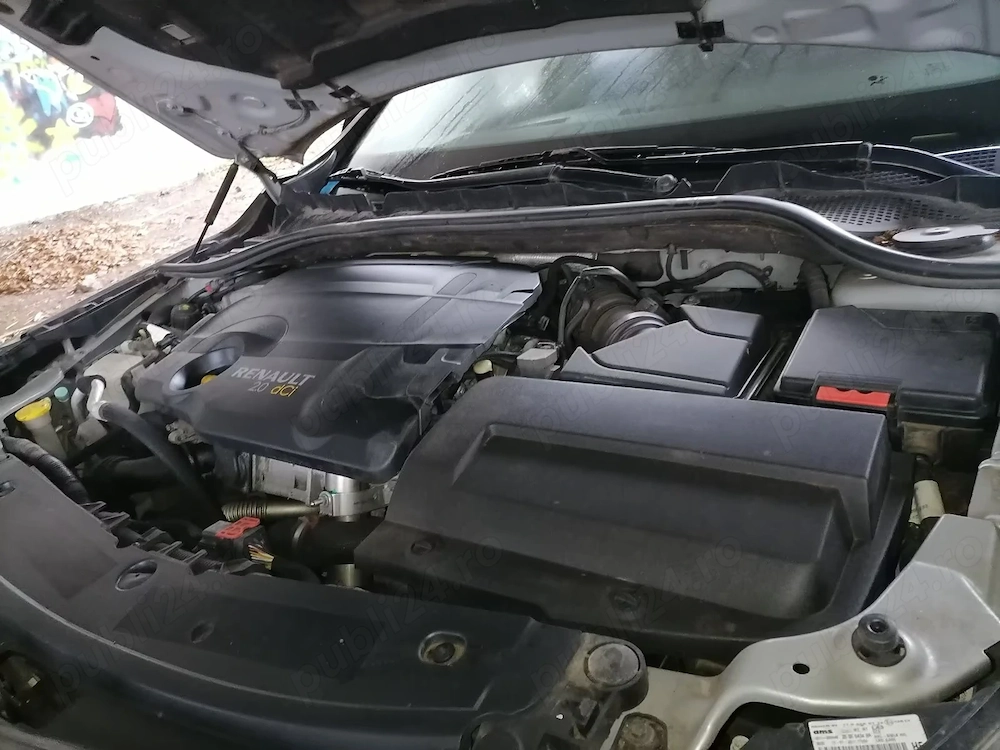  Renault Latitude 2011    Confort și eleganță!