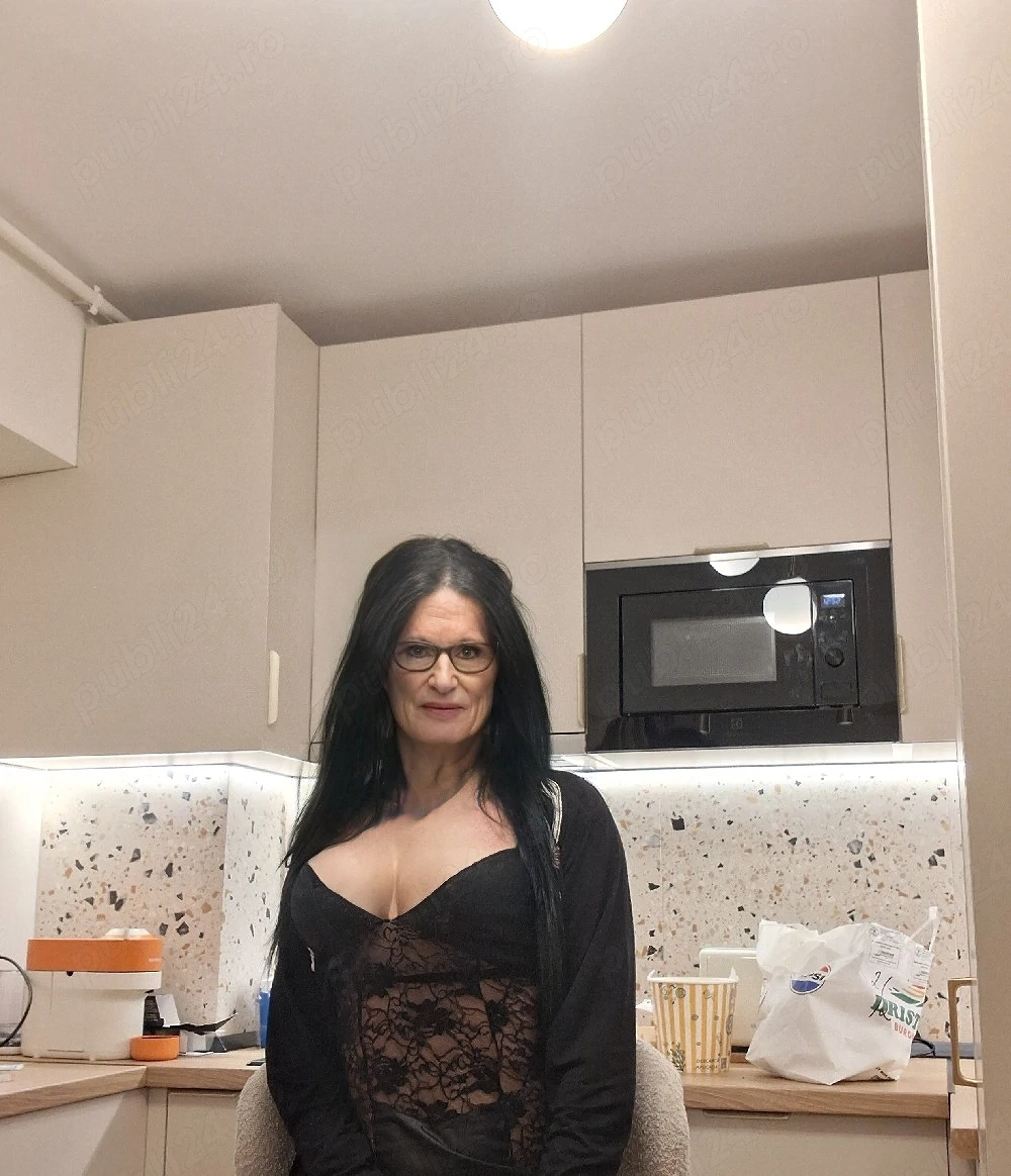 doamnă matură 43de ani  