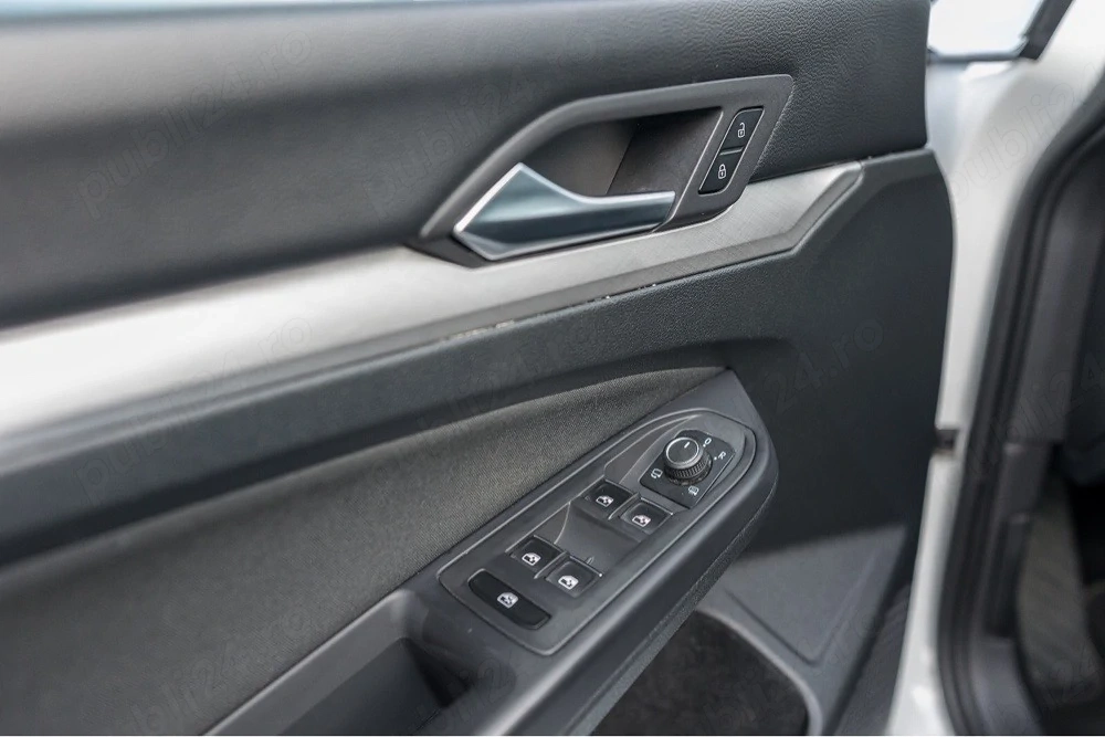  vand golf 8 unic propietar ! 