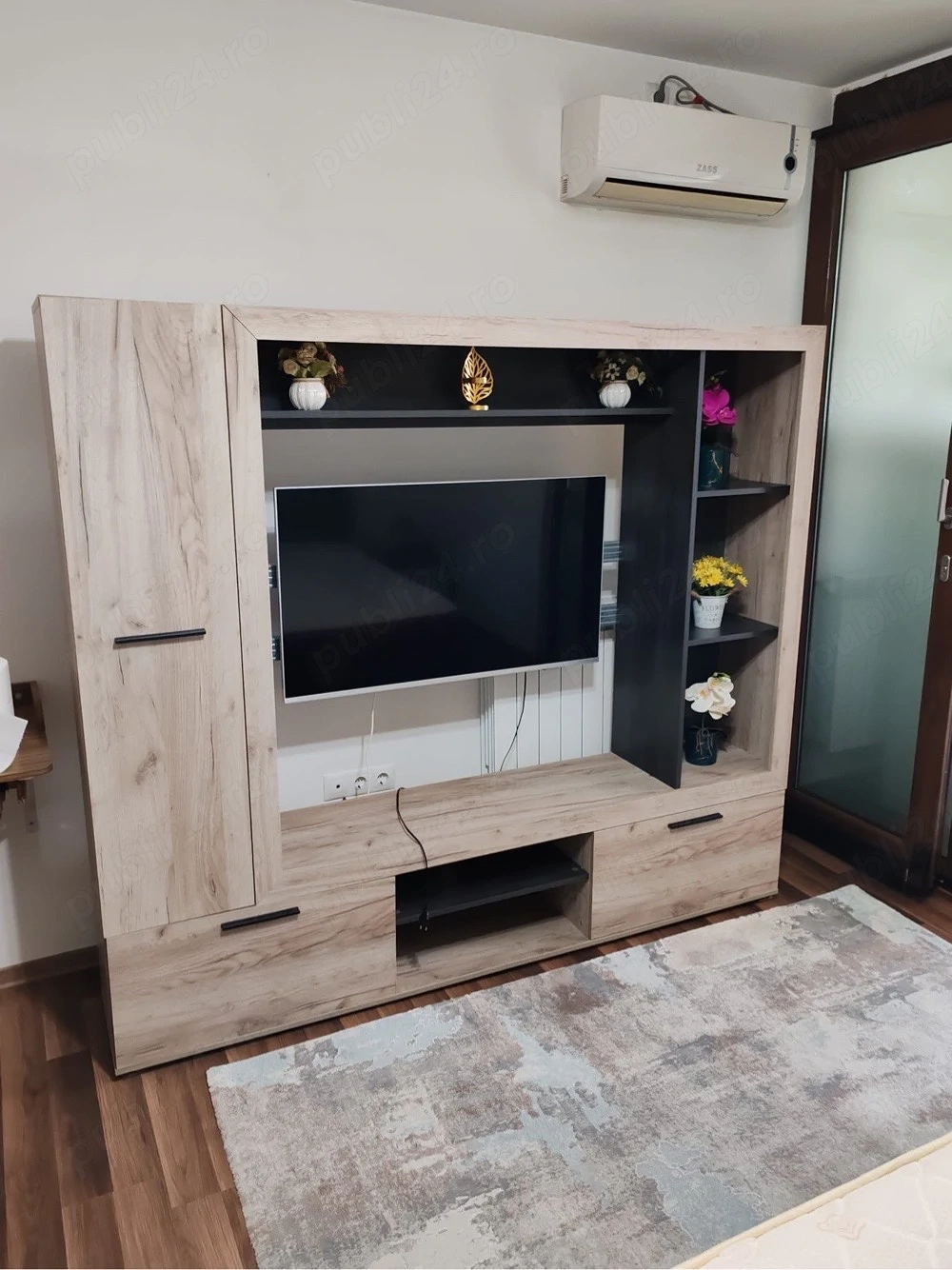 vand garsoniera zona Bulevard  Tudor Vladimirescu,etaj superior 