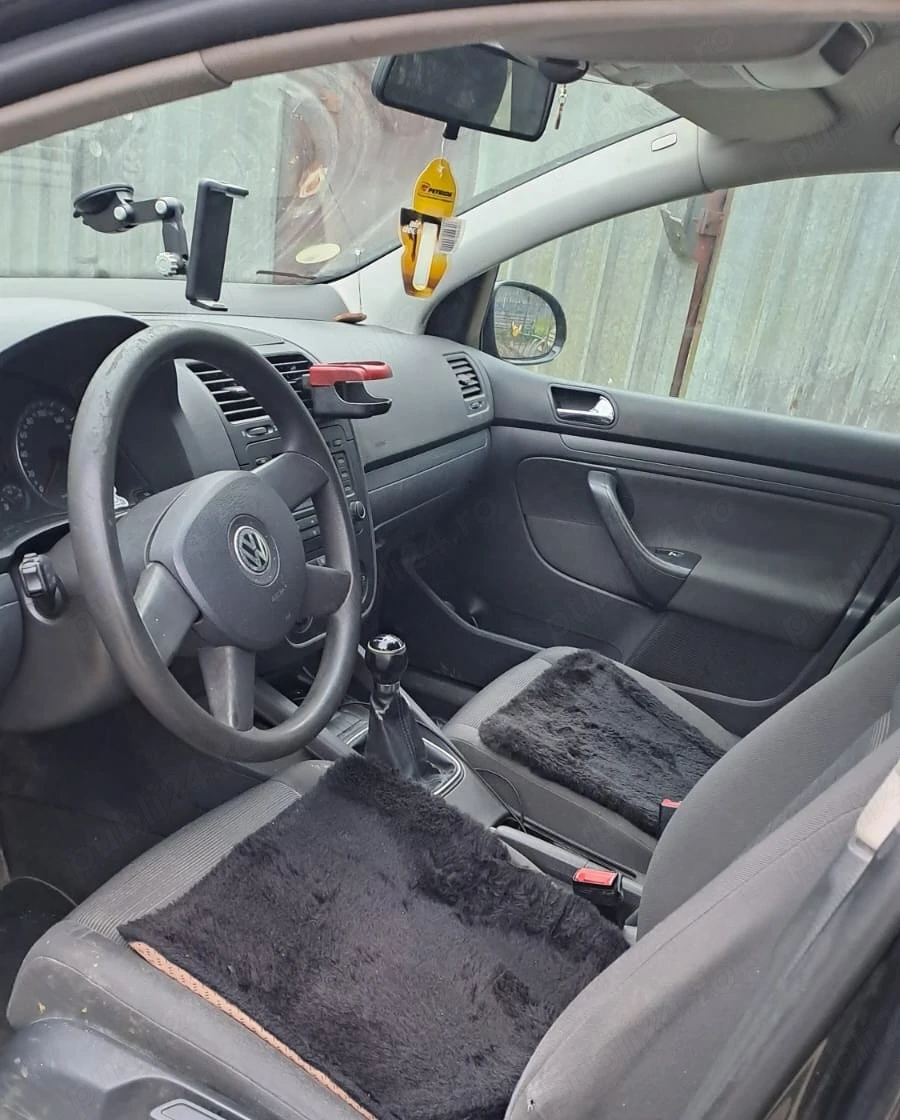 Vând Volkswagen Golf 5,FSI 1,6
