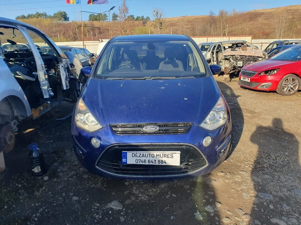 Dezmembrez Ford S-MAX Titanium 2.0Tdci 2014