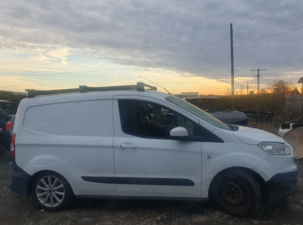 Dezmembrez Ford Transit Courier Trend 1.6 tdci 2015