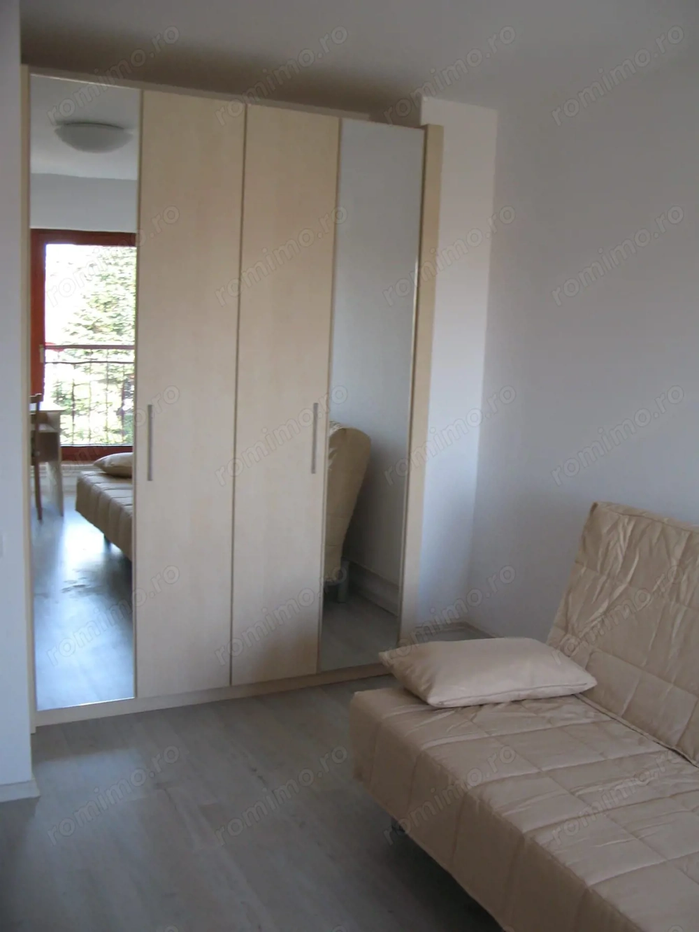 Garsonieră de Închiriat Eroii Revoluției