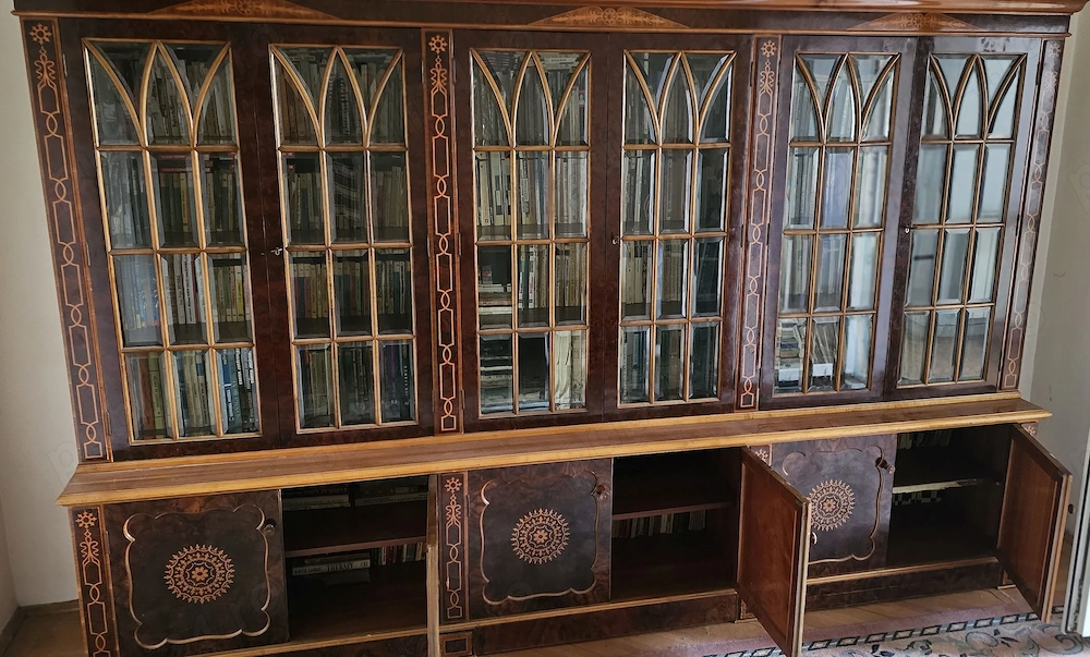 Vand mobilier - unicat, colectie din lemn masiv - 1 + 1 discount 50%