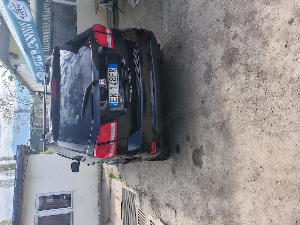Vând fiat freemont