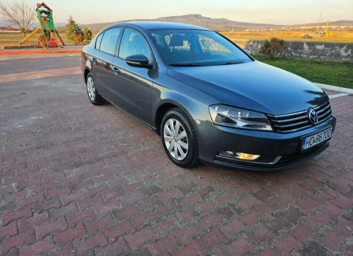Volkswagen Passat B7, 1.6 TDI, 105 CP, Masina de familie