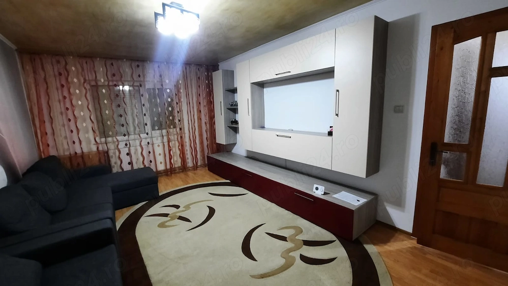 Închiriez apartament 2 camere str. Podgoriilor 