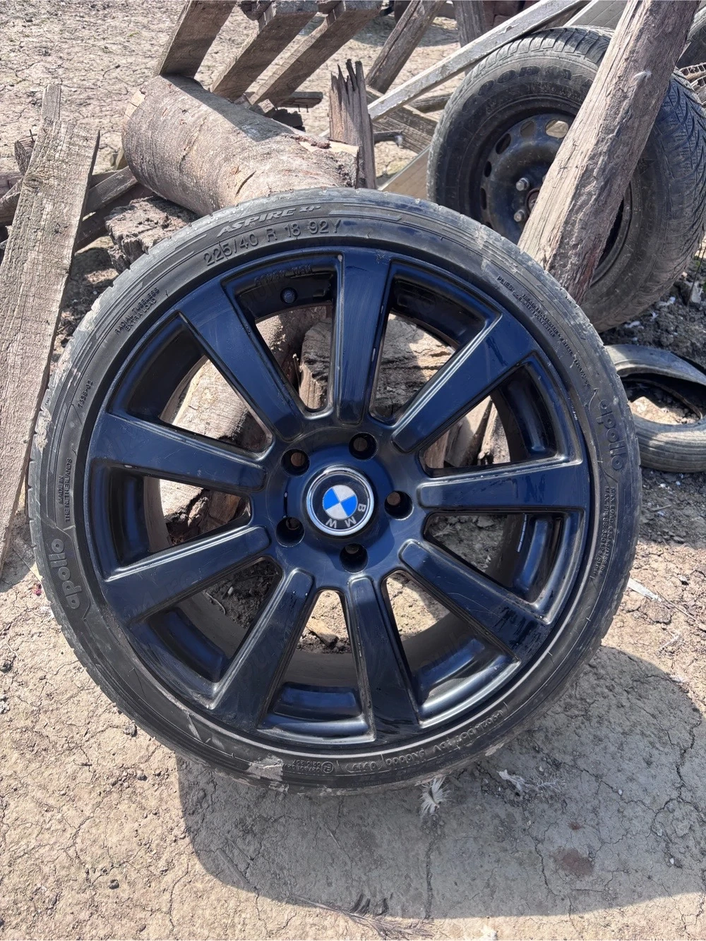 Vand jante BMW cu anvelope -stare buna