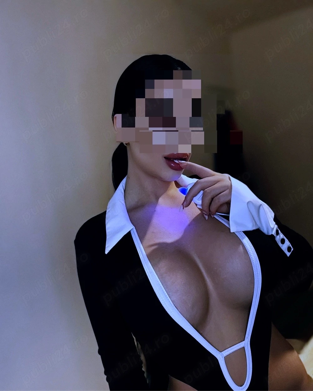 Show web!!Poze fierbinti si Videoclipuri!      