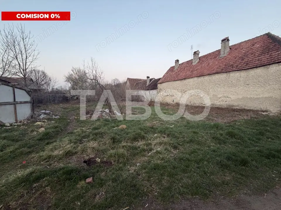 Teren intravilan 1770 mp cu utilitati 13m front stradal Comuna Parau