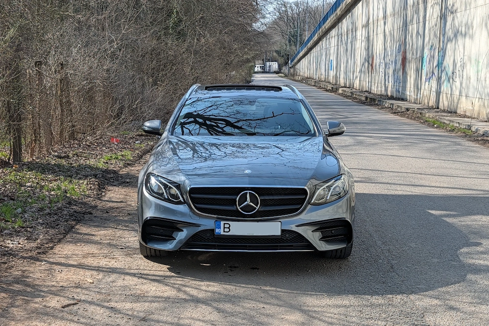 Mercedes-Benz E Mercedes-Benz E 220d AMG | Curata interior si ext ! OFERTA 13.999  !