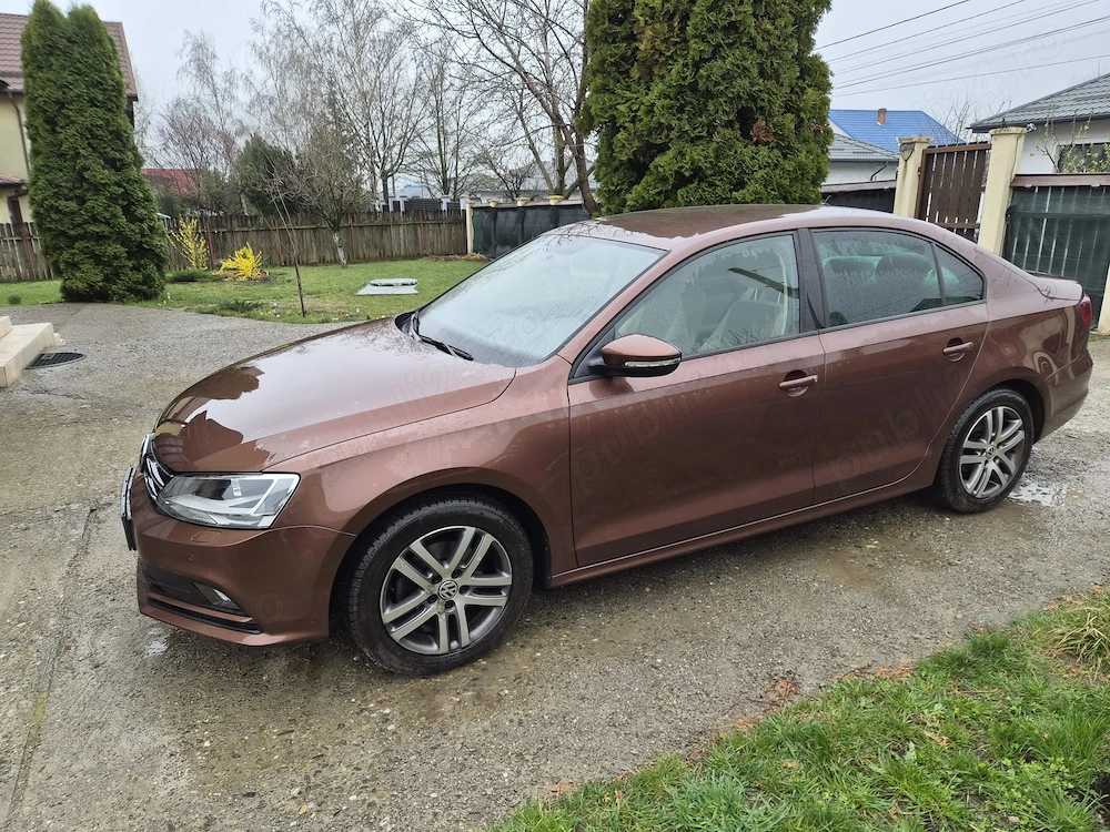 Volkswagen Jetta 1.2 TSI, benzină, maro, 59000 km, 2017