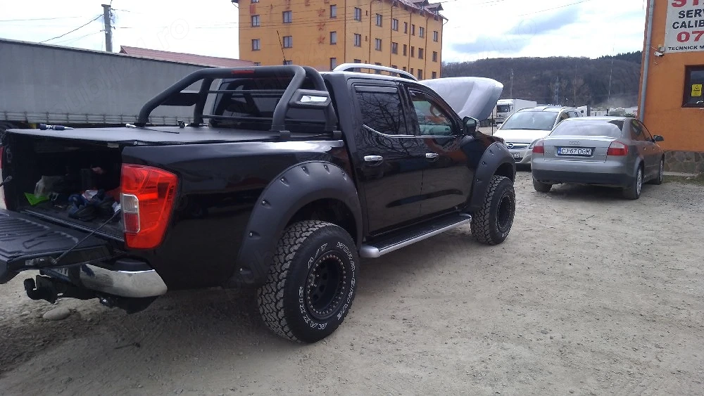 Vând Nissan Navara 