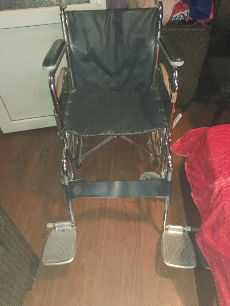 căruț de handicapați 