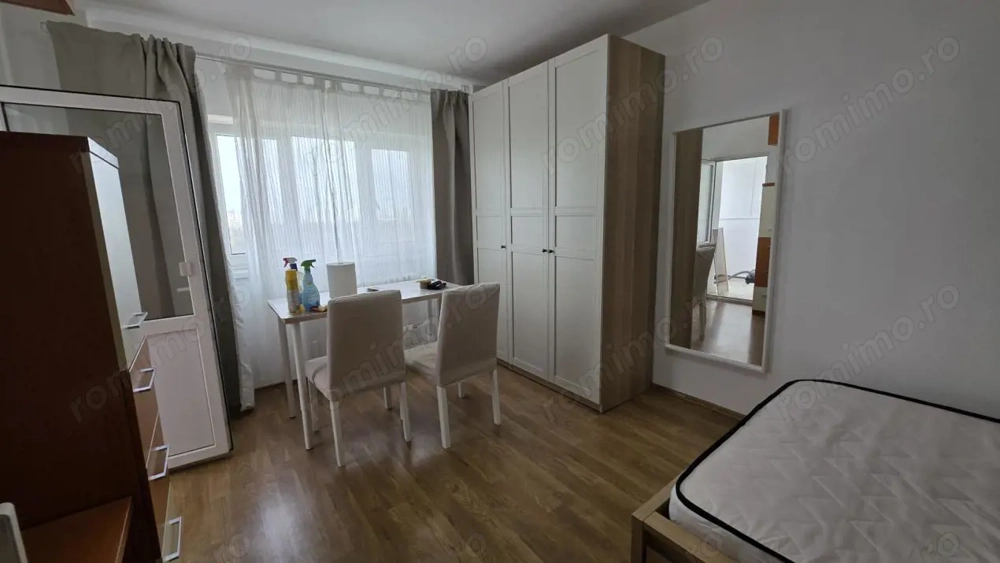 Inchiriez garsoniera decomandata I Str Bozieni - Parc Drumul Taberei