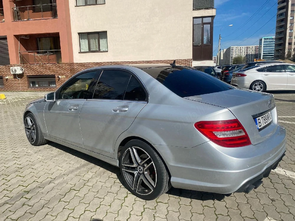 Mercedes Benz C Class 220
