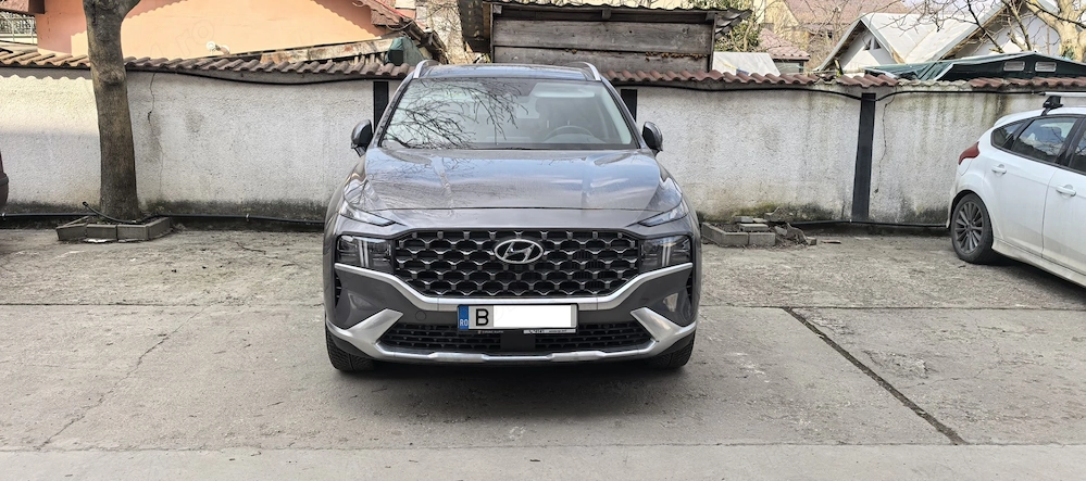Hyundai Santa Fe Hybrid 2023, 1.6 L 230 CP 4WD Luxury, 10066 km