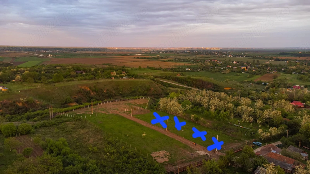 Loturi teren intravilan Carlomanesti   Vernesti