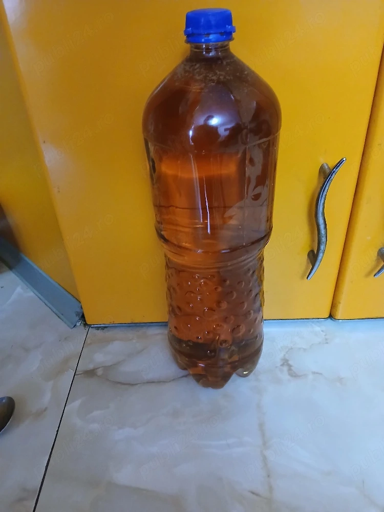 Vin de casa natural din soiuri nobile