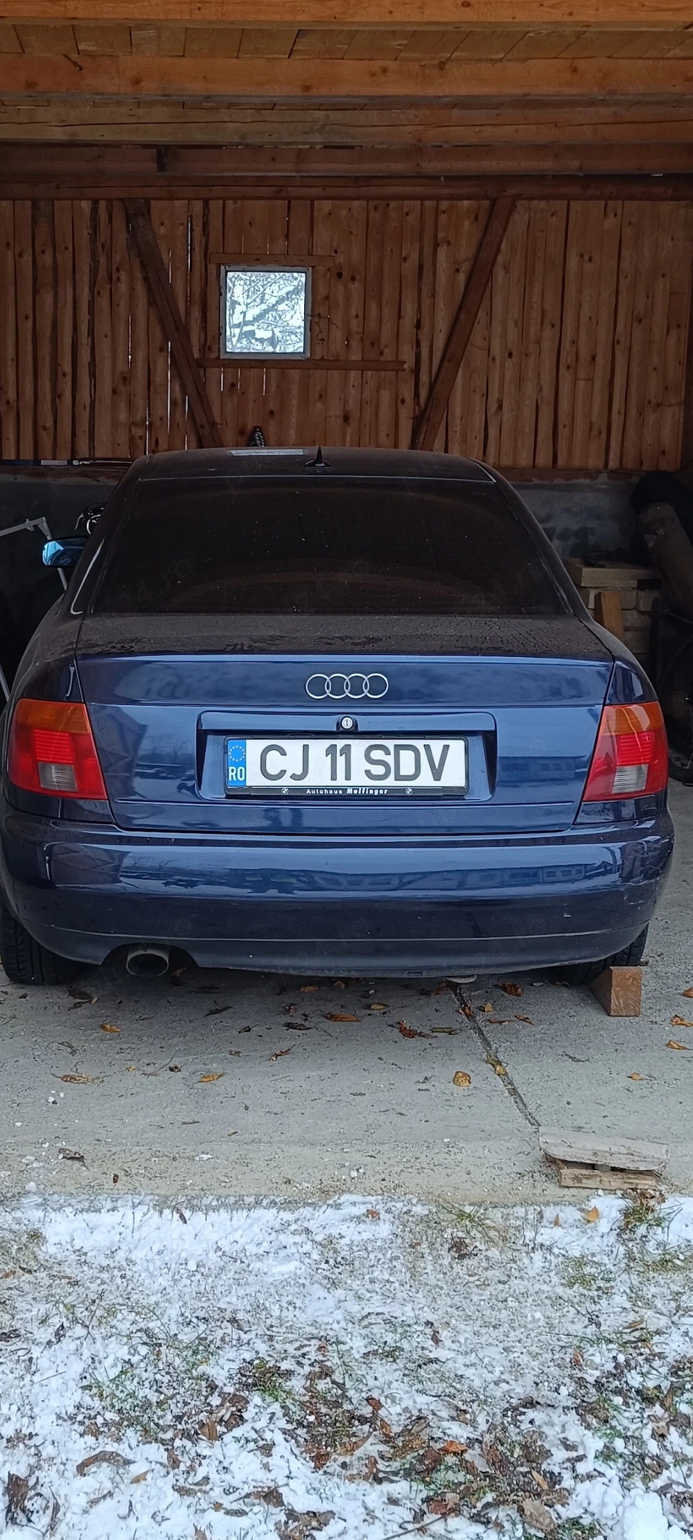Vînd Audi A4 benzină 
