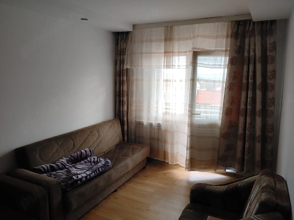 inchiriez apartament cu doua camere