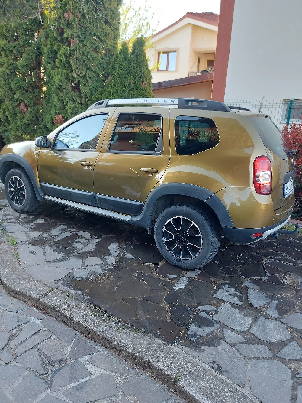vănd Duster