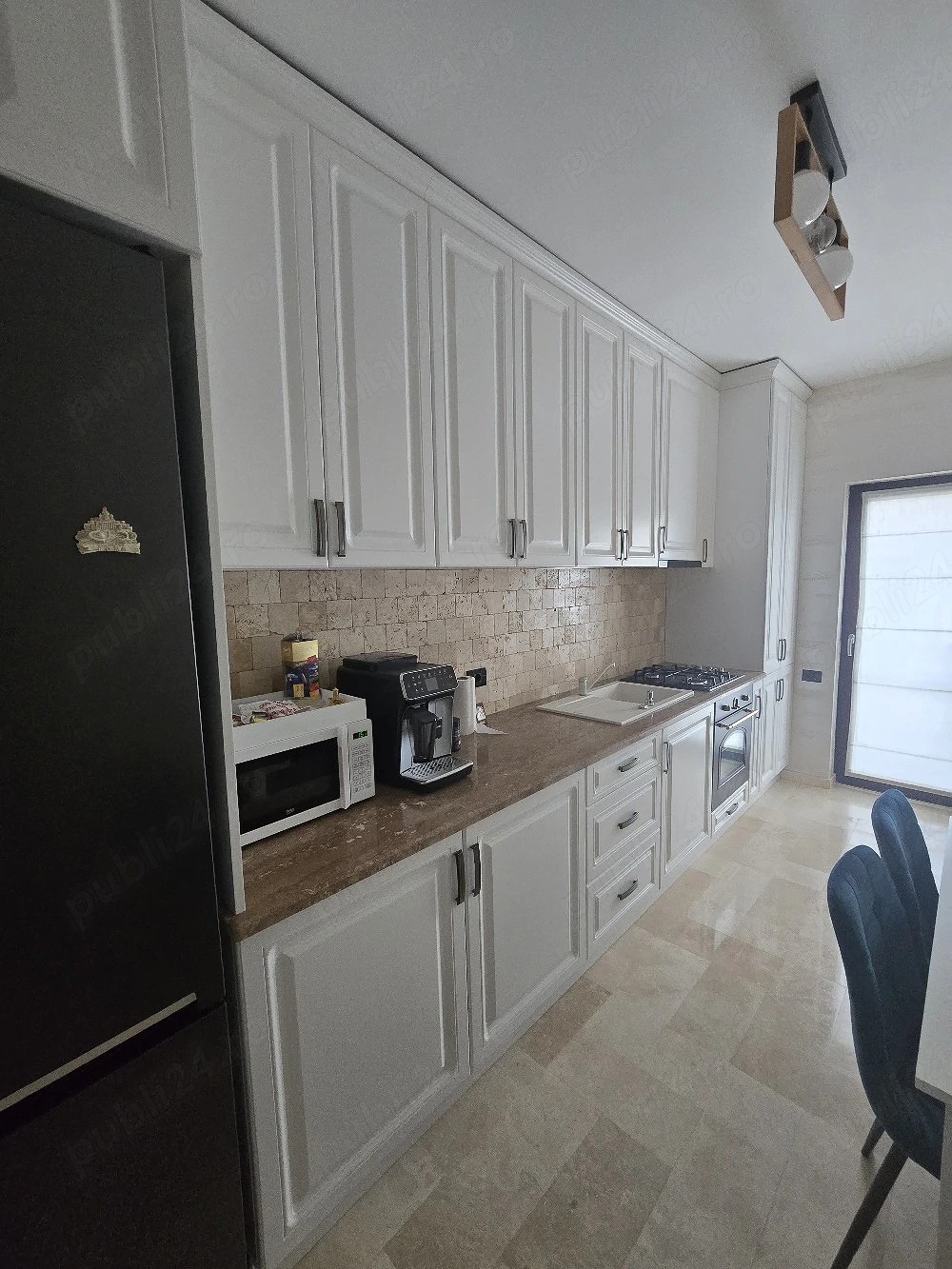 Inchiriez apartament in regim hotelier