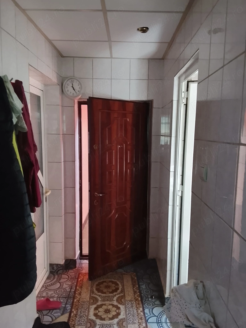 vand apartament 2 camere