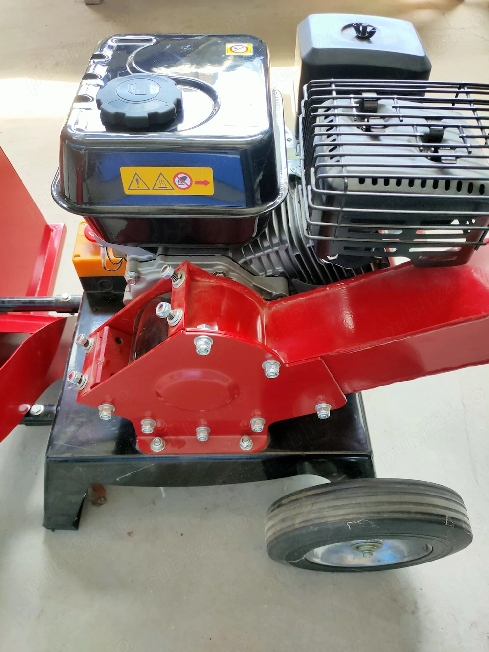 Vand tocatoare de crengi