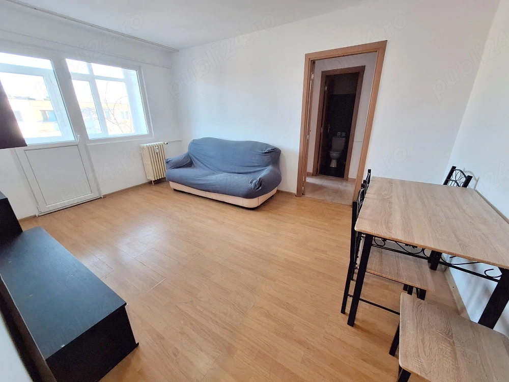 Închiriez Apartament 