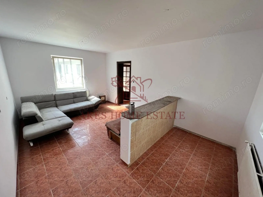 Casa individuala foarte spatioasa cu teren de 1850 mp | Sanandrei