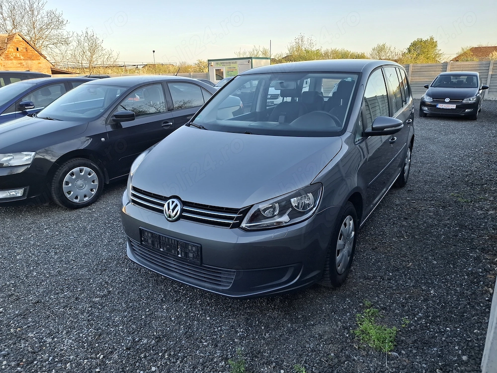 VW Touran 1.6TDI an 2012, Posibil GARANTIE si RATE