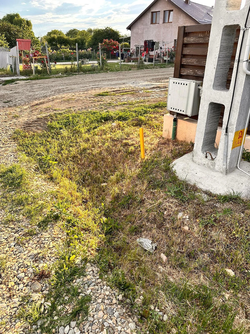 OPORTUNITATE! Teren 9.100 mp Răcari Dambovita ideal parcelare 12-18 loturi case, utilități