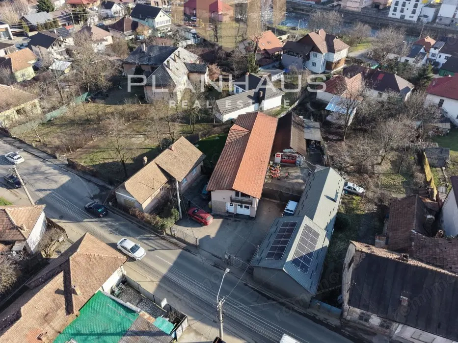 Clădire de birouri/hală, 716 mp teren ,zona Grivitei,Baia Mare