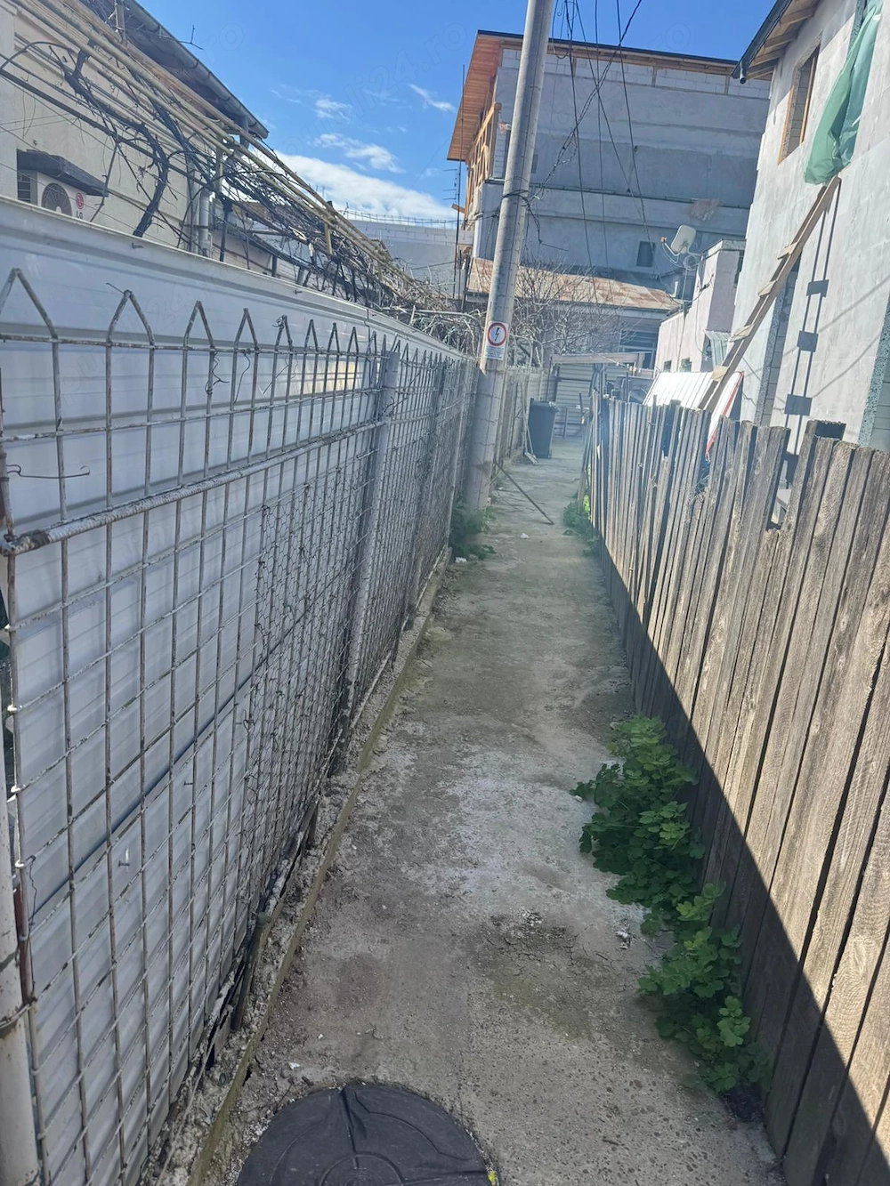 Vând casă   Batraneasca